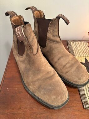 Men’s size 5 Blundstone